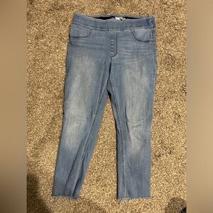 3 pairs of Woman size 12 Old Navy Jeggings